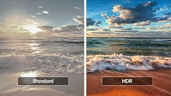 Nebeneinanderstellung einer Strandszene: links in Standardqualität, rechts in HDR mit verbesserten Farben und Kontrast.