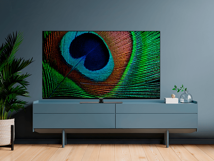 Ein Fernseher mit der MEM Funktion auf einem Sideboard.